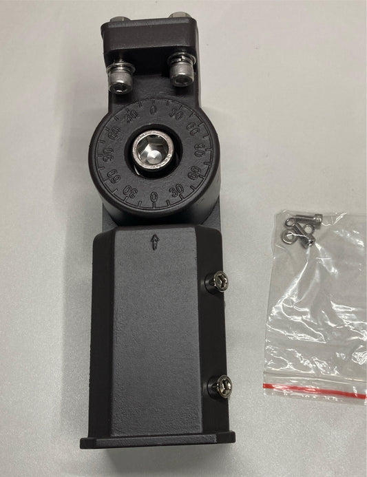 Slip Fitter Mount Bracket for MMW/SCT Flood Light, fits a 2 and 3/8 pipe
